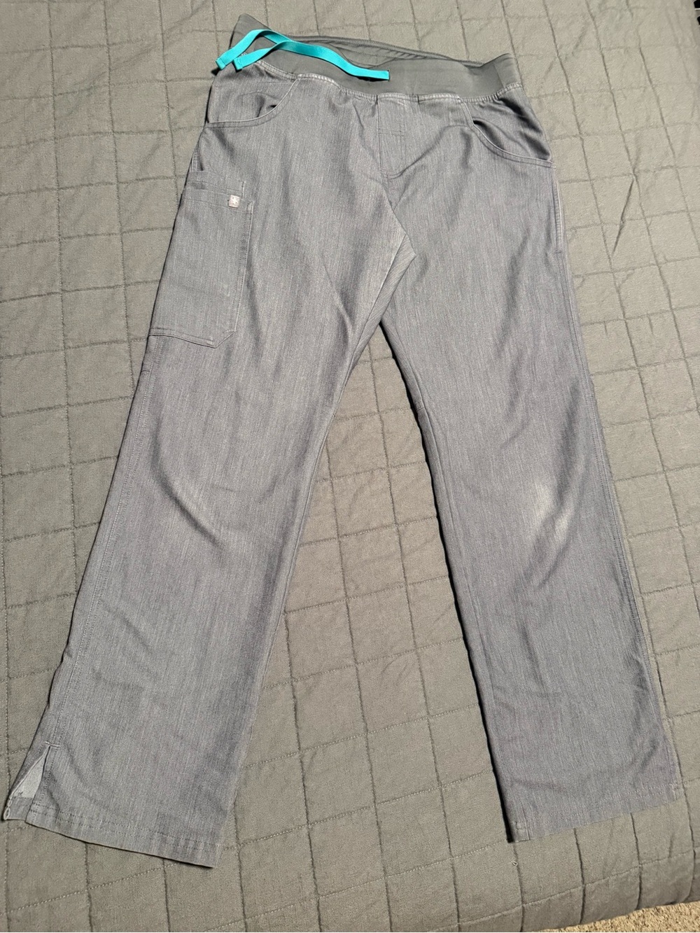 Figs Kade Gray Cargo Scrub Pants with Teal Drawstring